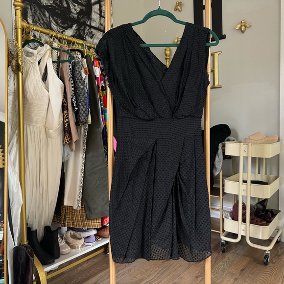 Reiss | Leonora Draped Silk Textured Mini Dress in Black Lace Detail Hidden Zip - Picture 5 of 9